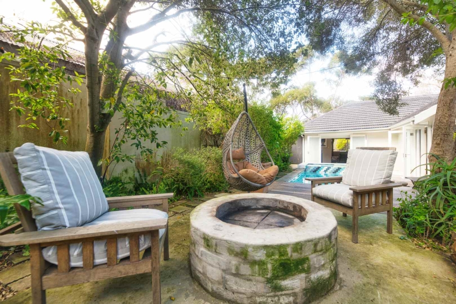 6 Bedroom Property for Sale in Northcliff Western Cape